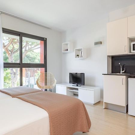 Apartamentos Royal Marina Gardens 카스테데펠스 외부 사진